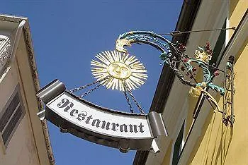 Han/Misafirhane Sonne